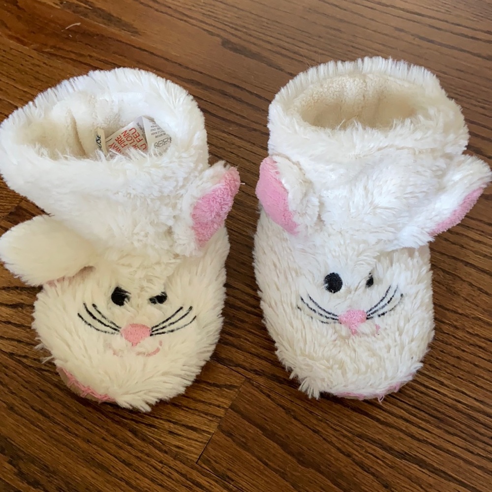 Hatley Little Blue House toddler bunny slippers size 8-10 EUC